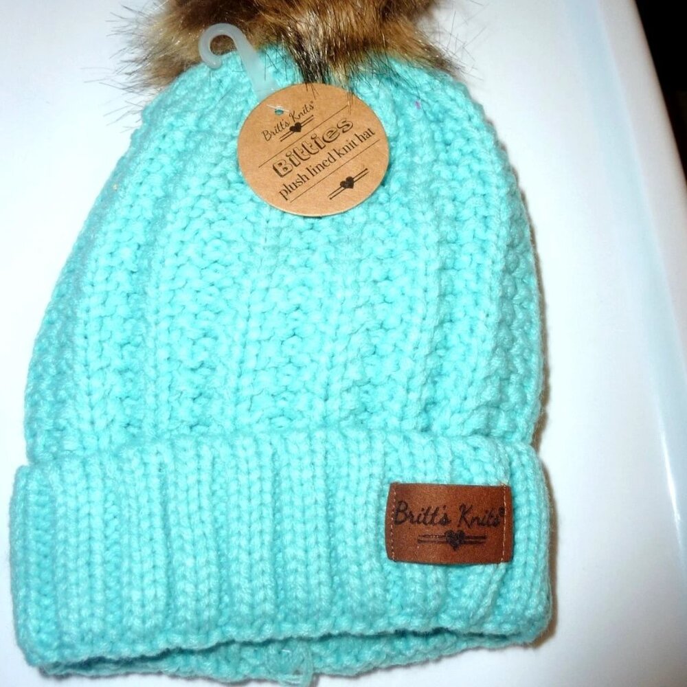 NWT Britt's Knits Kids Bitties Lined Winter Ski Style Hat Pom Pom Ages 3 and up